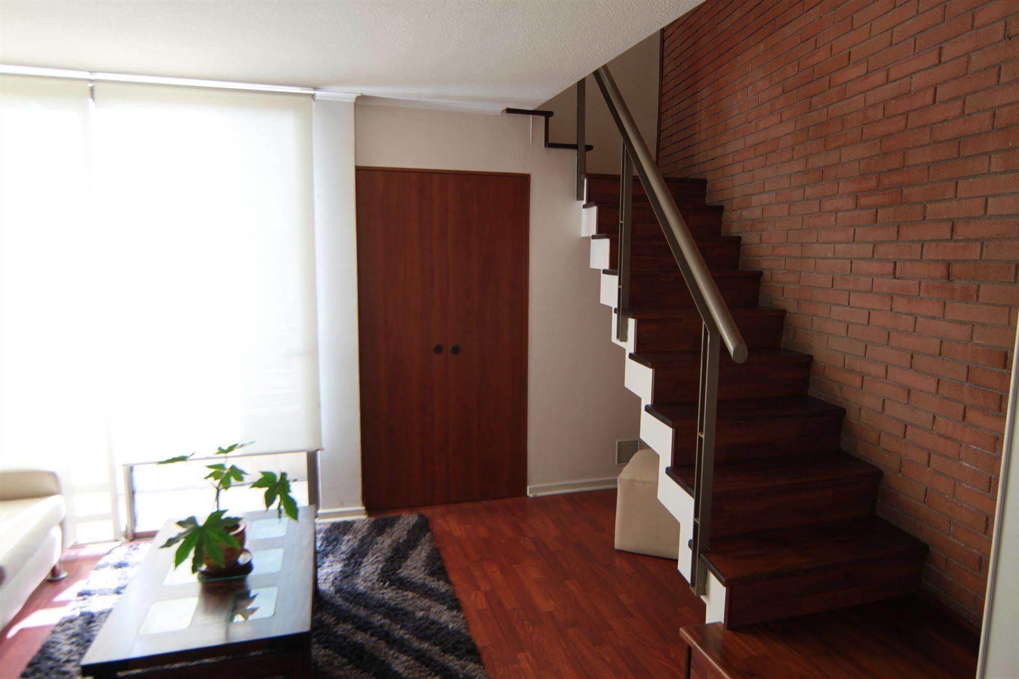 Chileapart Santiago Luaran gambar