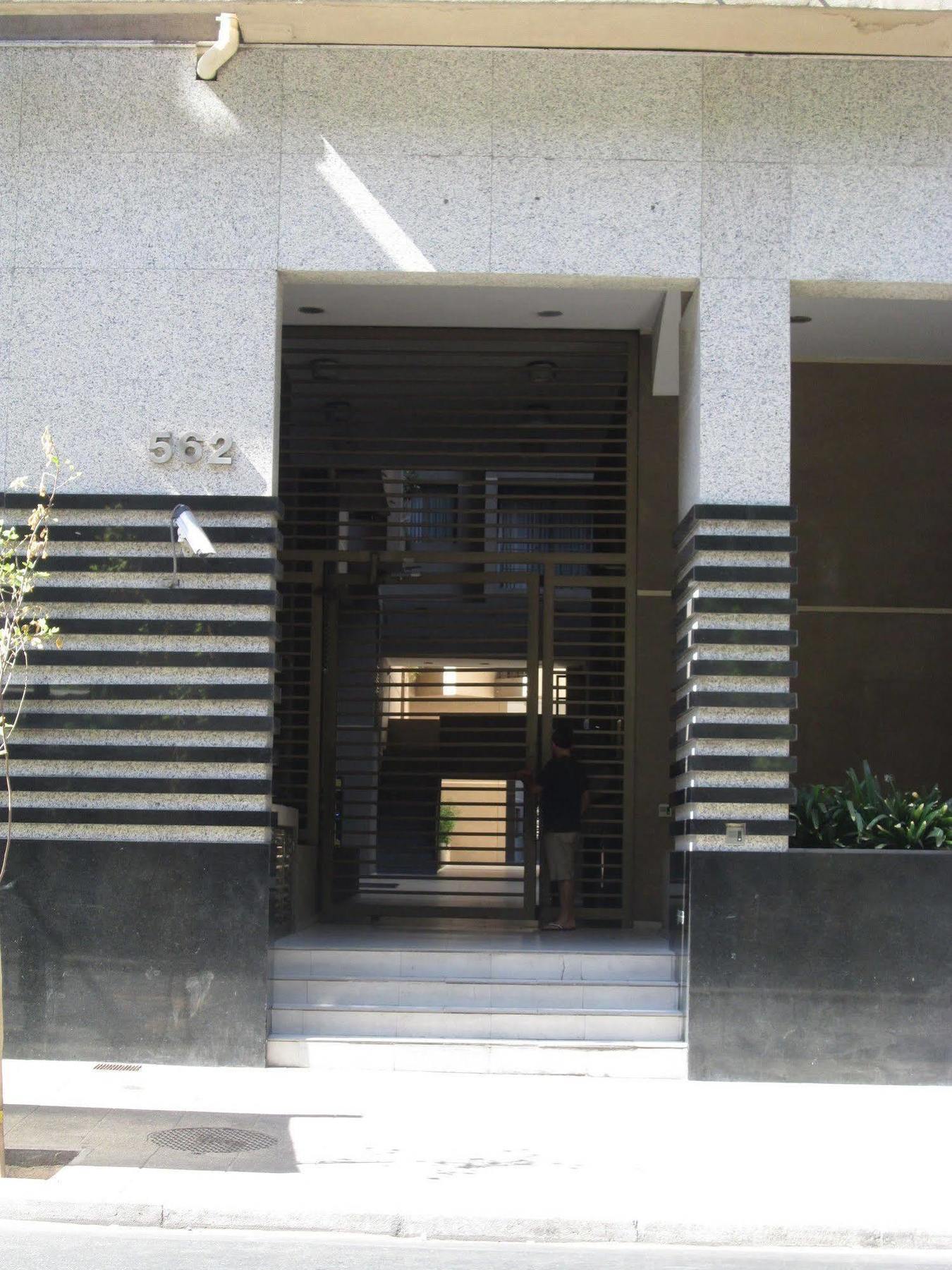 Chileapart Santiago Luaran gambar